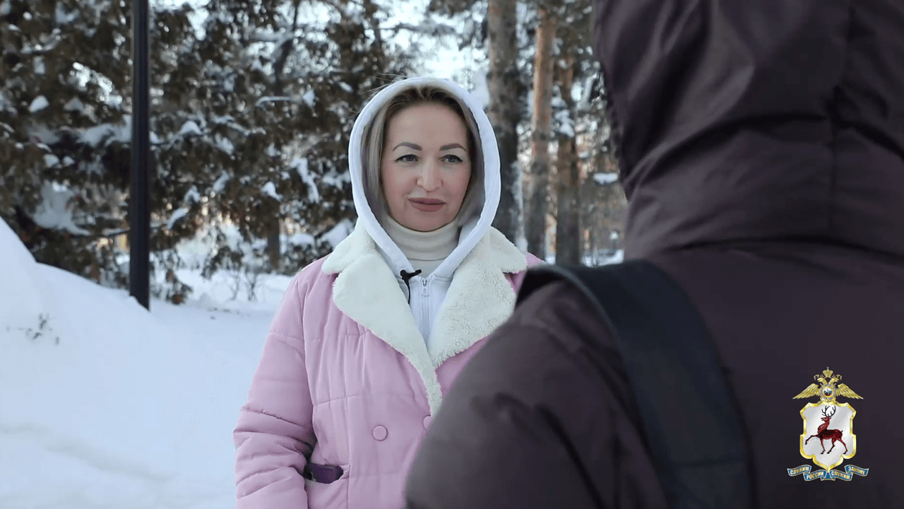 Нижегородка поблагодарила инспекторов ДПС за спасение ее с ребенком в метель