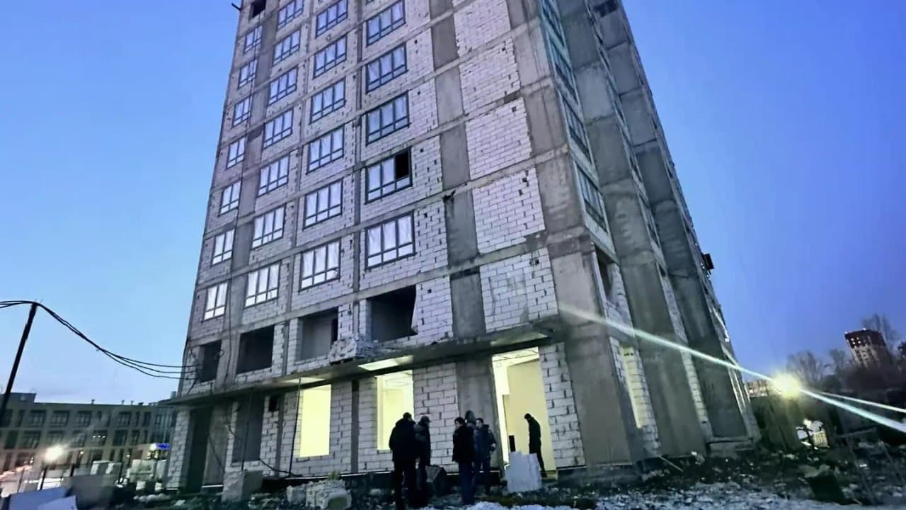 В Нижнем Новгороде возбудили дело после падения двух рабочих в шахту лифта