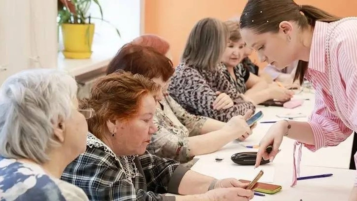 Более ста нижегородских пенсионеров прошли курсы «Серебряный хакер»