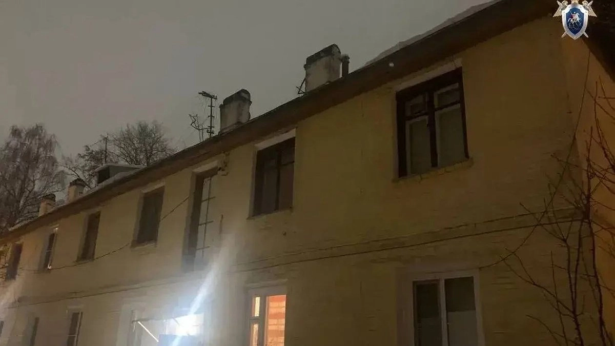 Главная картинка новости: В Выксе осудят мастера УК из-за падения снега с крыши на женщину