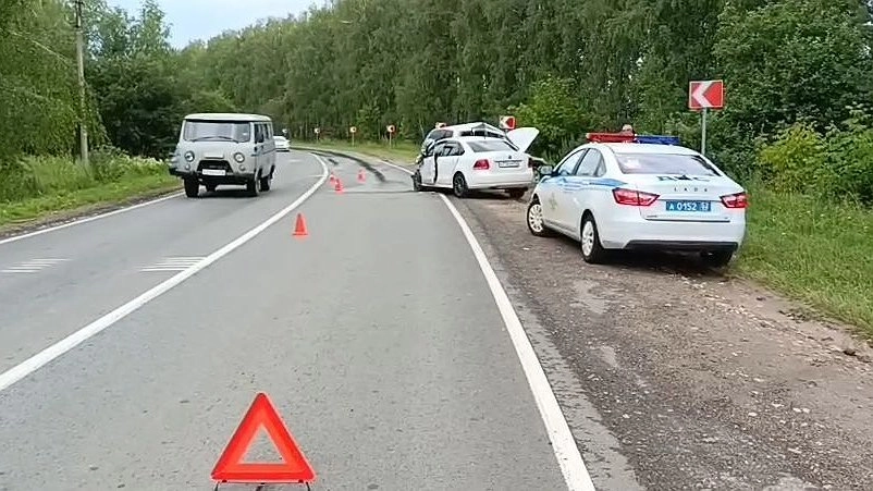 Главная картинка новости: Пьяный водитель вылетел на встречку и устроил ДТП в Нижегородской области