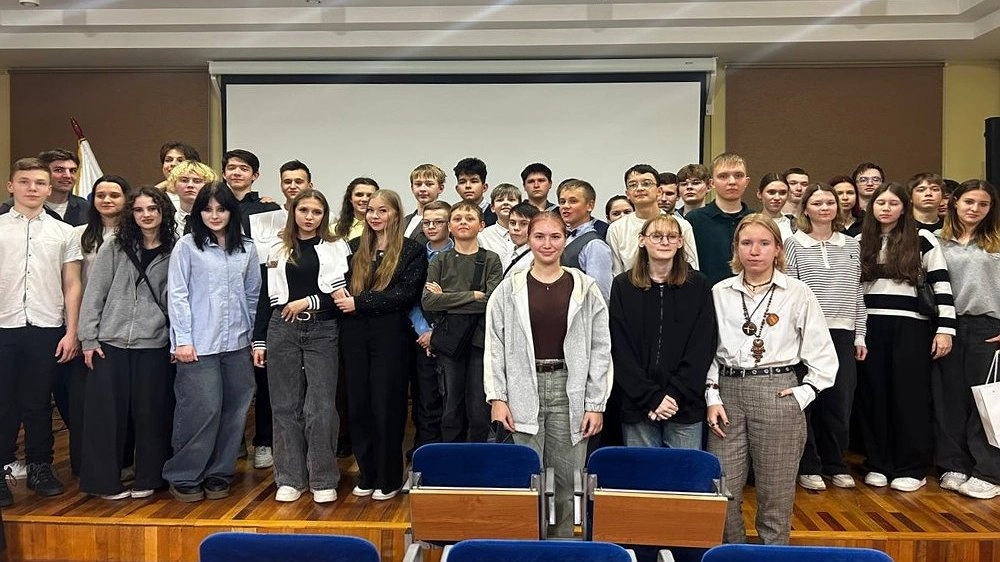 Школьники из Нижнего Новгорода стали лучшими в игре по финансовой грамотности