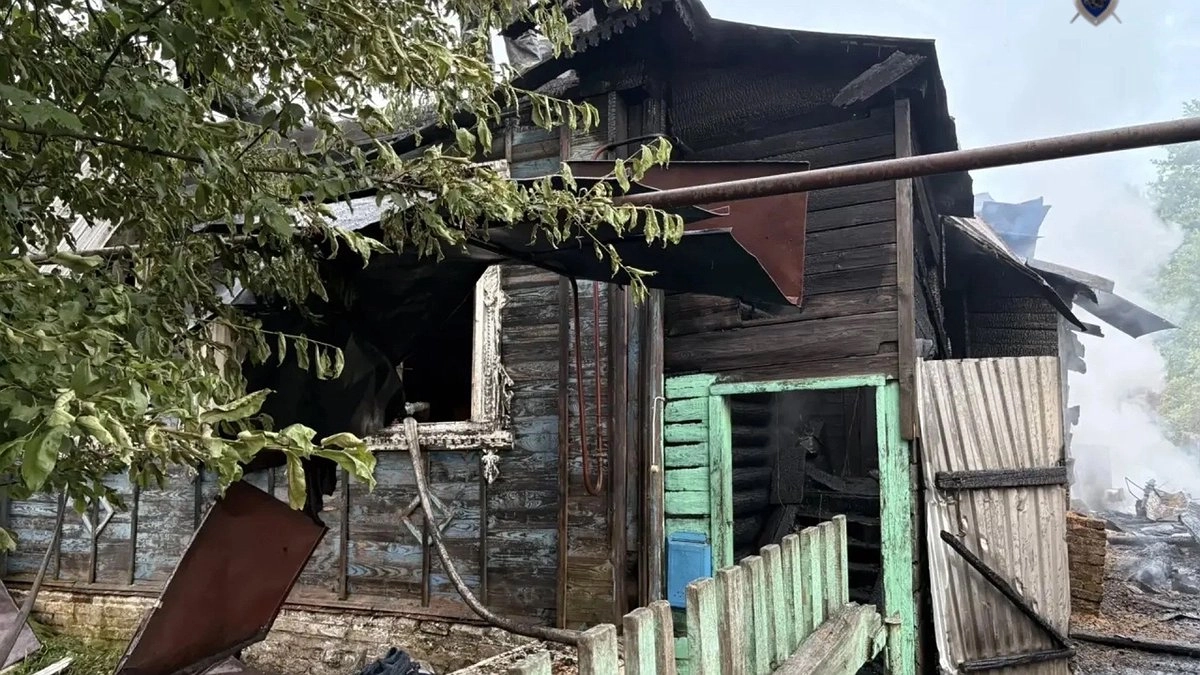 В Кулебаках загорелся частный дом, после тушения там нашли тело мужчины