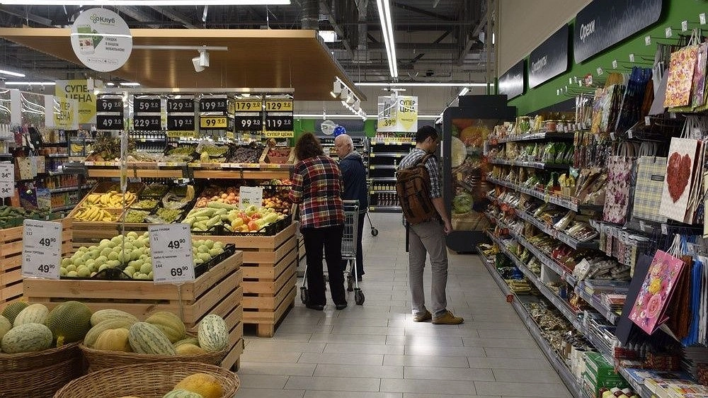 Новогодний стол обойдется нижегородцам в 5,3 тысячи рублей