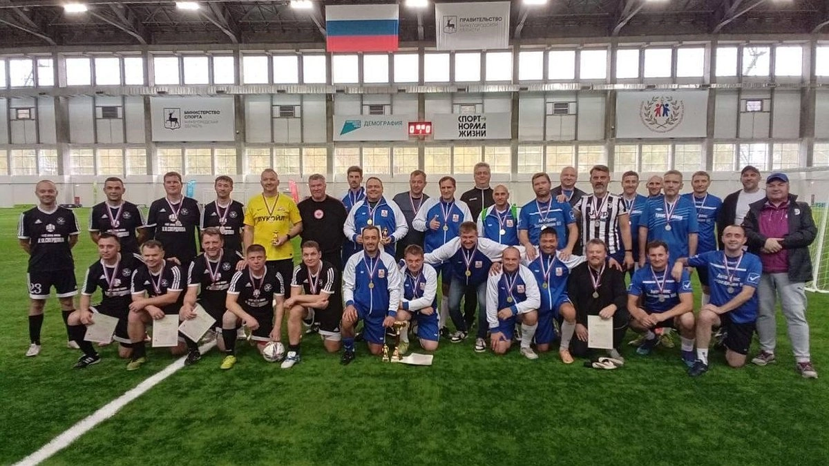 Финал Спартакиады ветеранов по футболу прошёл в манеже Центра спортивной подготовки