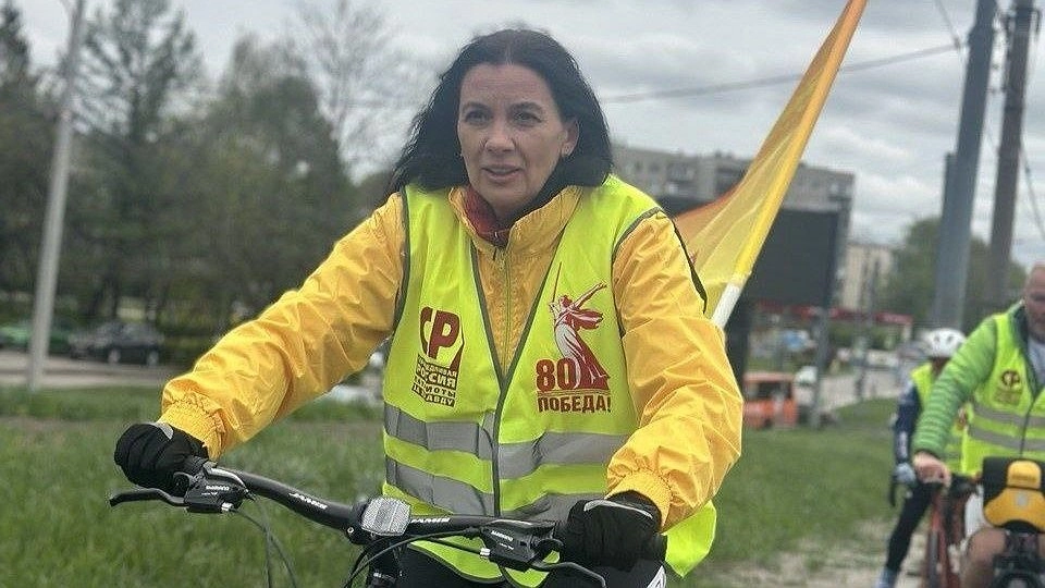 Депутата Гриневич приняла участие в велопробеге в честь 80-летия Победы