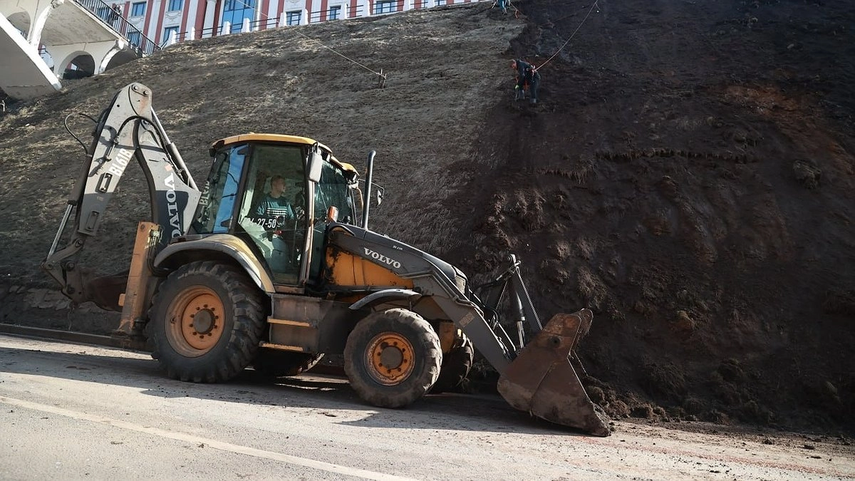 Движение на Зеленском съезде открыли 31 марта с частичными ограничениями