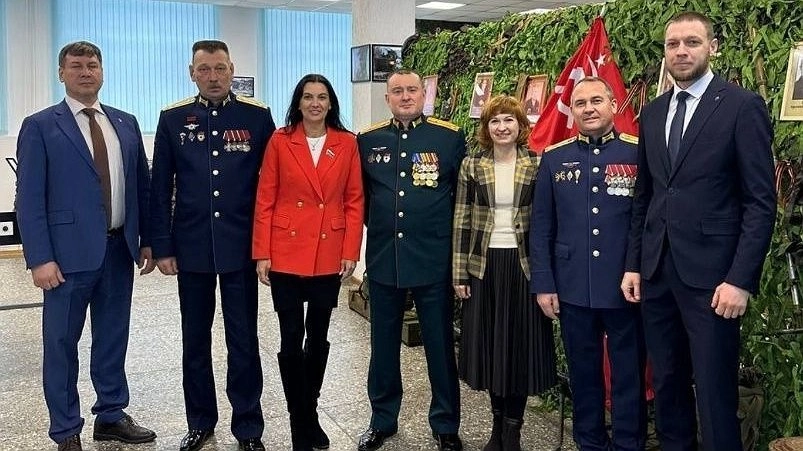 Депутат Гриневич поздравила нижегородцев с Днем защитника Отечества