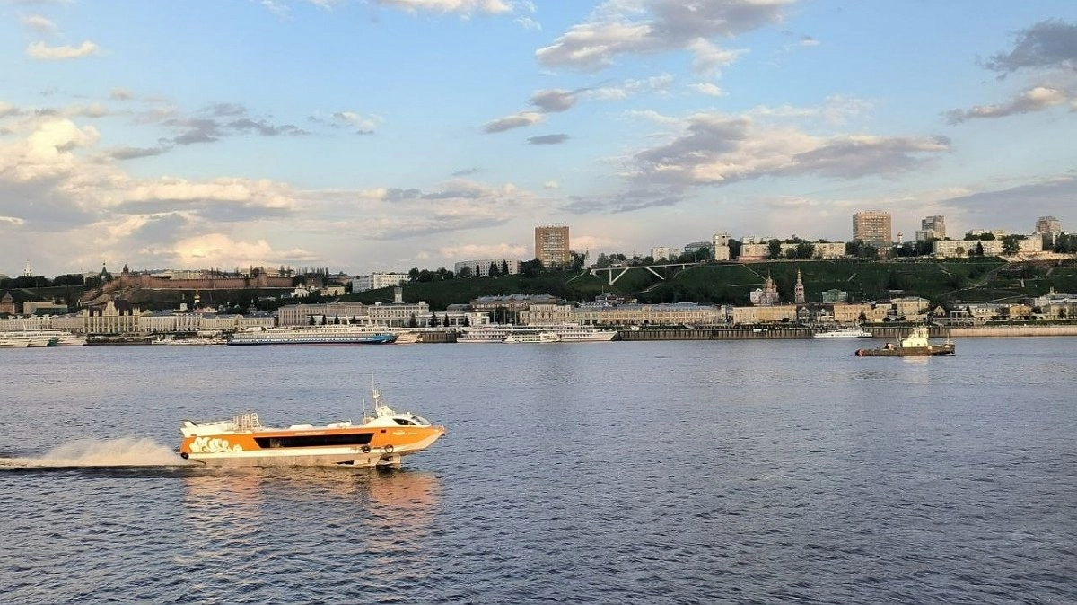Главная картинка новости: Проезд на «Валдае» до Бора обойдется нижегородцам в 100 рублей