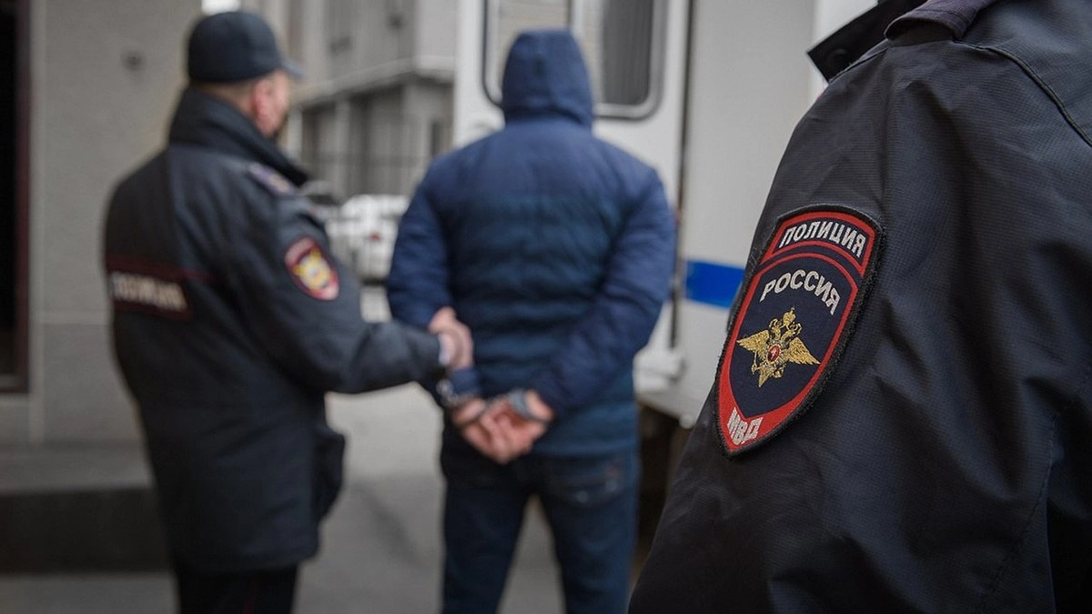 В Дзержинске полиция оперативно поймала похитившего 10 тысяч рублей грабителя