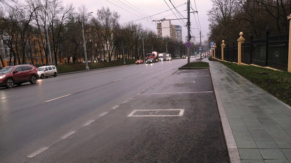 Главная картинка новости: В Нижнем Новгороде у парка «Швейцария» появилось 73 новых парковочных места