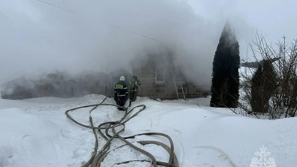 Двое детей погибли при пожаре в частном доме в Лысковском округе