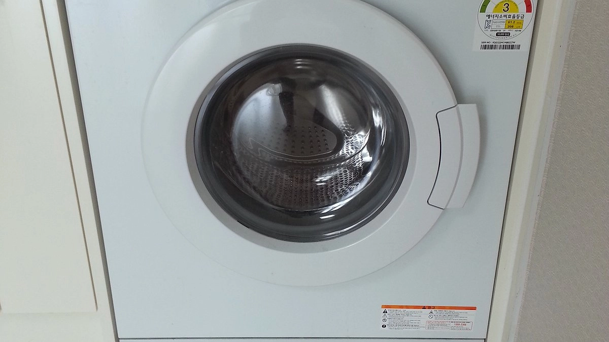 Кладу ложку в барабан стиральной машины — теперь стирка чище, а полотенца как новые