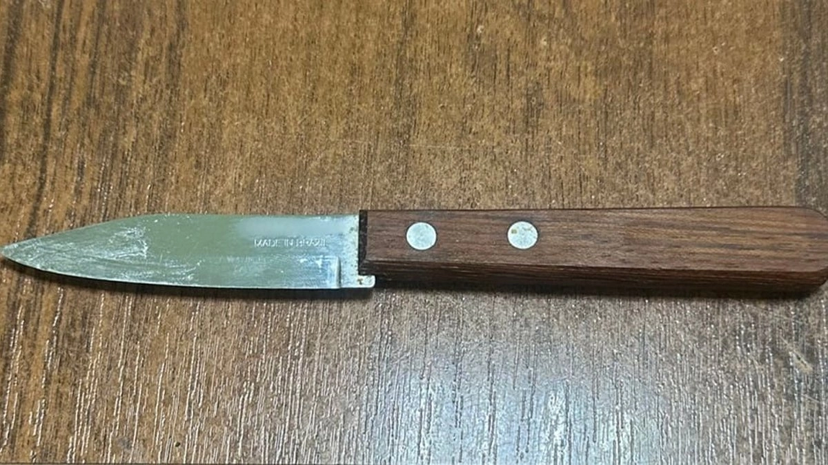 Главная картинка новости: В Ковернинском районе мужчина с ножом напал на сожительницу из-за опоздания