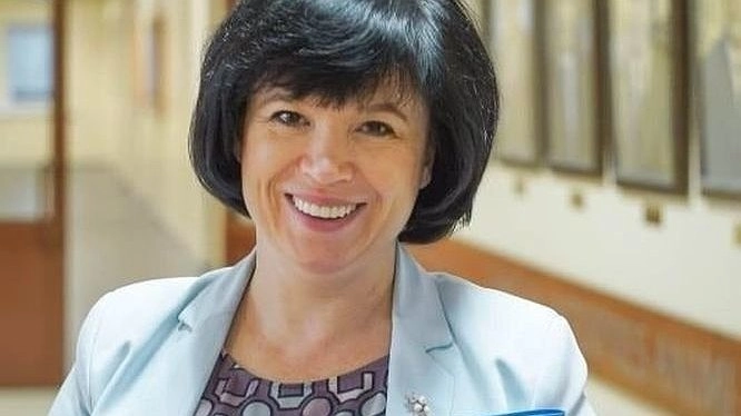 Экс-ректору НГЛУ Никоновой продлили домашний арест до 25 июня