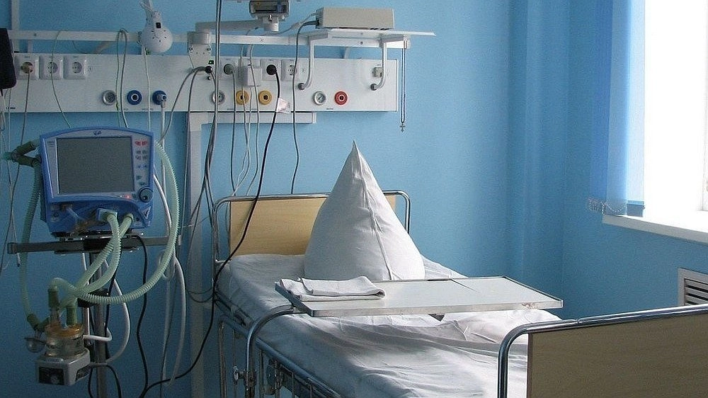 Главная картинка новости: Упавшую в выгребную яму девочку выписали из нижегородской больницы