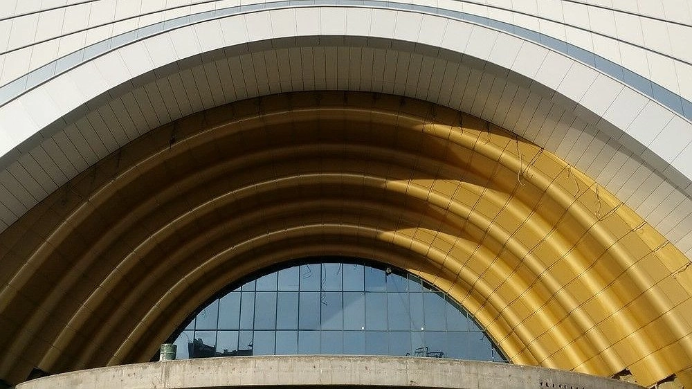 Главная картинка новости: Лифт с рабочим рухнул в ТРЦ «Океанис» в Нижнем Новгороде