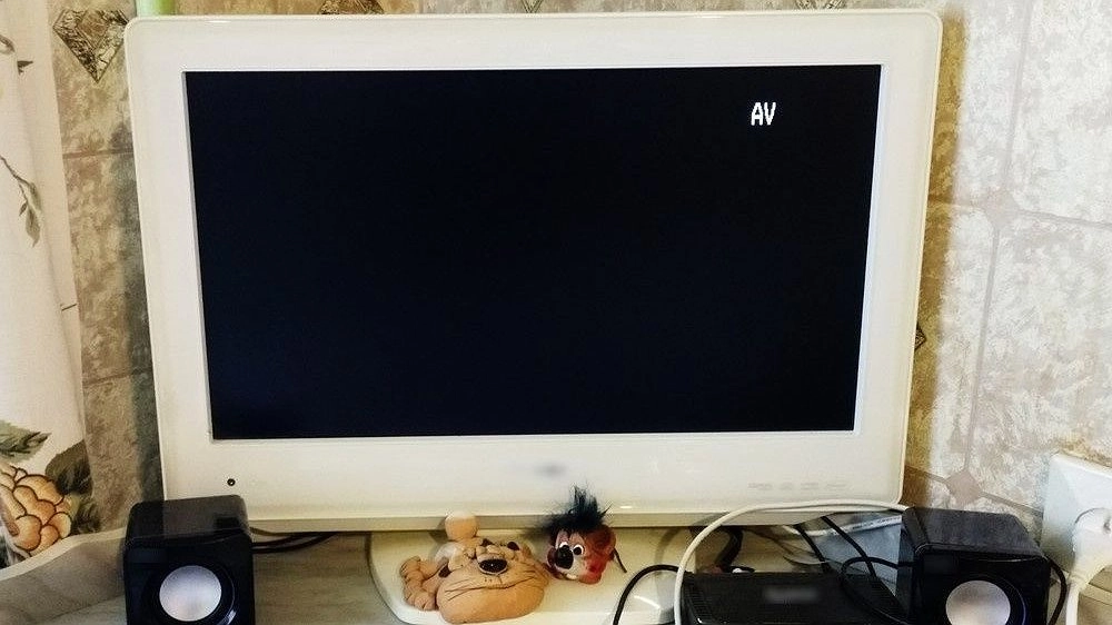 Провокационные ролики попали в нижегородский эфир 9 мая