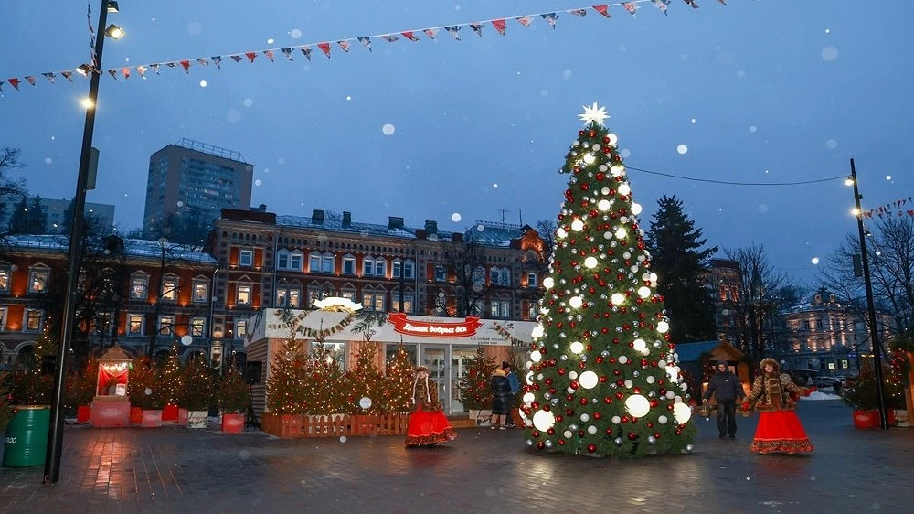 Главная картинка новости: В Нижнем Новгороде объявлены даты запуска катков и старт праздничных программ