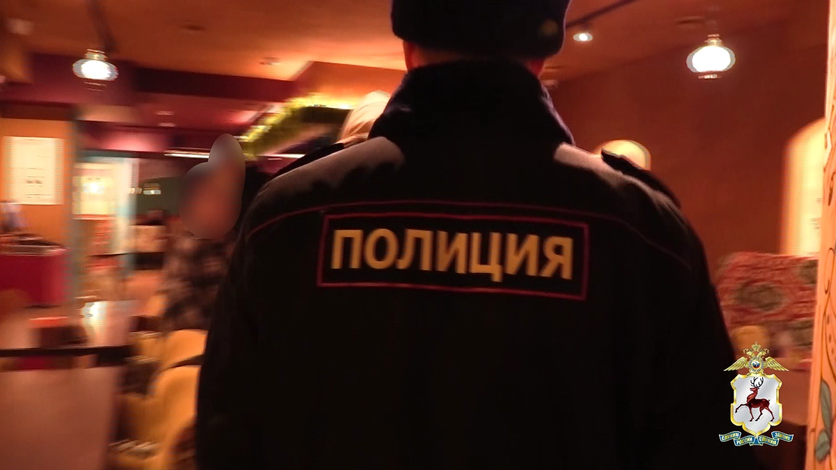 Главная картинка новости: В индийском ресторане Нижнего Новгорода нашли нелегальных поваров