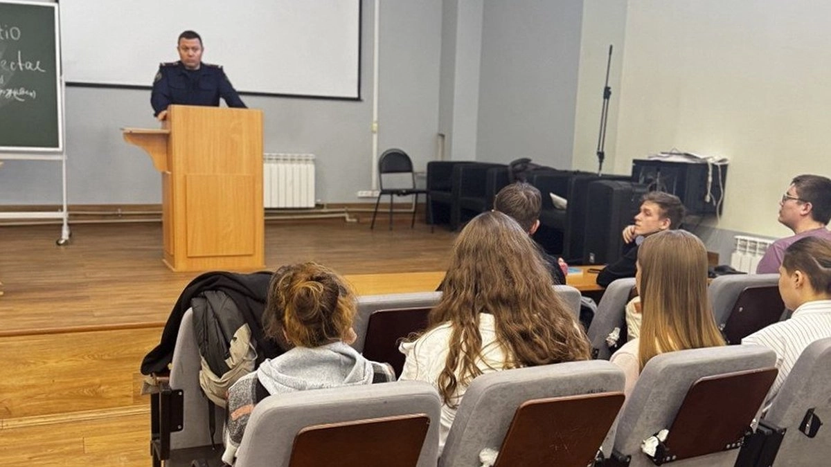 Следователи СК провели со студентами ННГУ профориентационную встречу