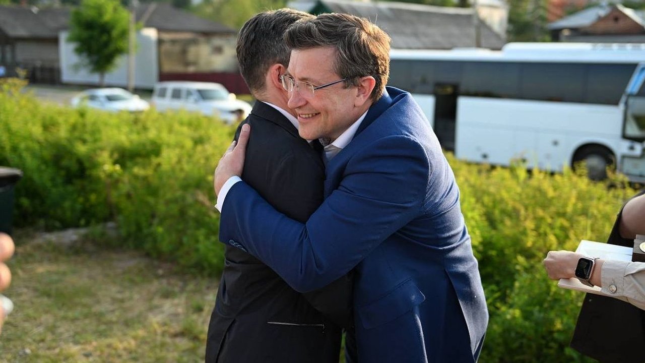 Главная картинка новости: Никитин поздравил «младшего брата Нижнего Новгорода» с 800-летием