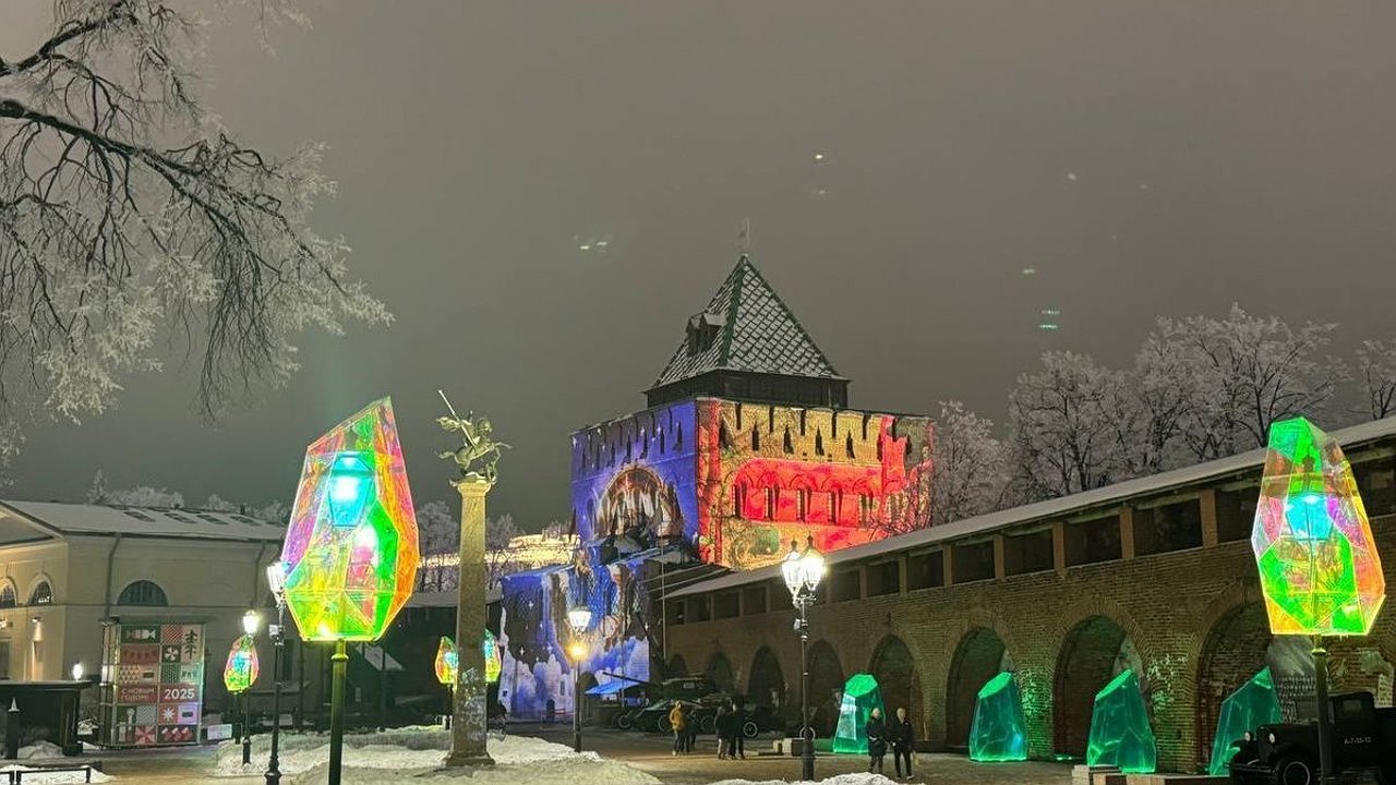 Главная картинка новости: Никитин рассказал, как гулял с семьей по нижегородскому кремлю