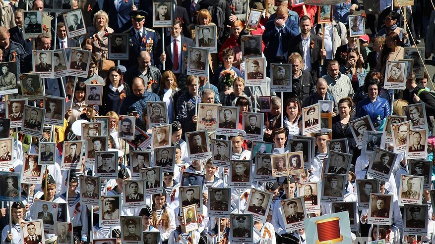 Главная картинка новости: 54 тысячи нижегородцев поддержали акцию «Бессмертный полк»