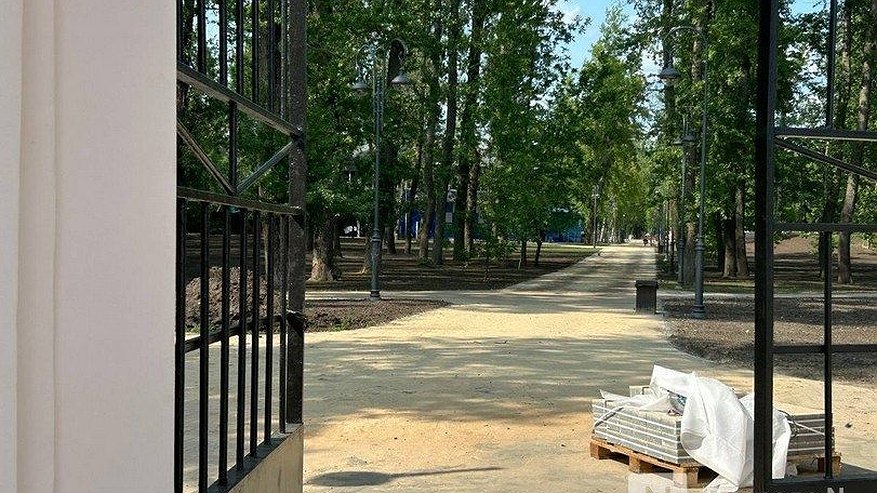 Главная картинка новости: Опубликованы свежие фото из парка 1 Мая, закрытого на благоустройство