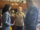 Татьяна Гриневич вручила ветерану Ивану Панфилову звание Почетного гражданина