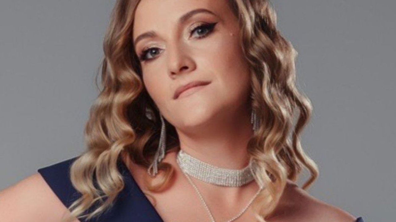 Главная картинка новости: Нижегородка завоевала титул первой вице-миссис PLANET — EURASIA