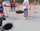Провалившийся в яму у ТЦ «Жар-Птица» автобус эвакуировали
