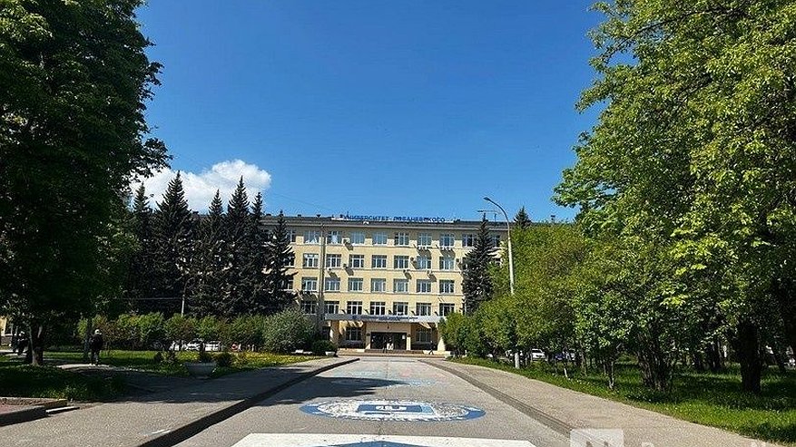 Главная картинка новости: ННГУ выделил квоту для детей погибших в пандемию коронавируса медиков