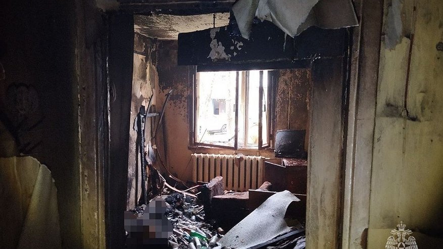 Главная картинка новости: Мужчина погиб из-за сигареты на пожаре в Нижегородской области