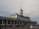 Нижегородец на иномарке проехал по пешеходной зоне у Речного вокзала