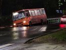Автобус провалился в яму в Нижнем Новгороде