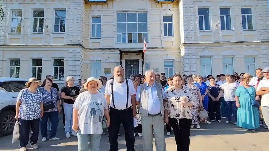 Главная картинка новости: Нижегородцы обратились к Путину из-за реорганизации Ветлужской ЦРБ 