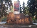 Дети в костюмах животных залезли на мемориал в Нижнем Новгороде