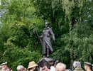 Памятник участникам Первой мировой войны открыли в парке Кулибина