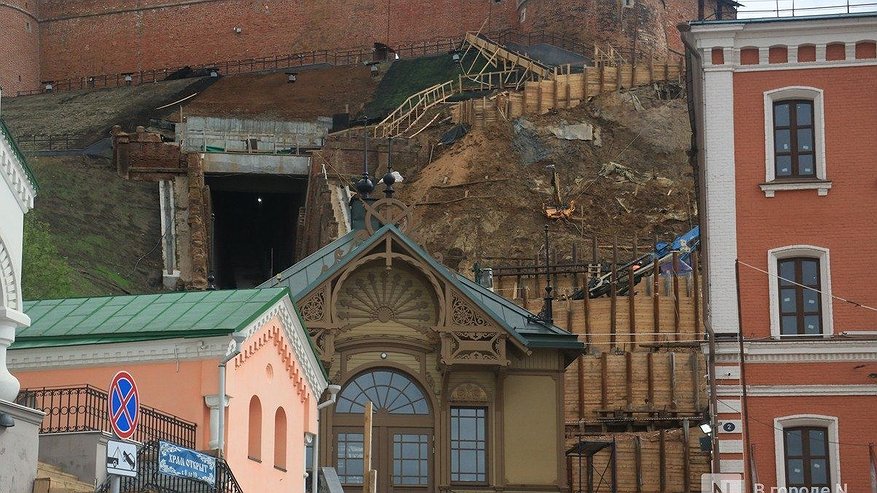 Главная картинка новости: Известный писатель Сергей Минаев пожаловался на жару в Нижнем Новгороде