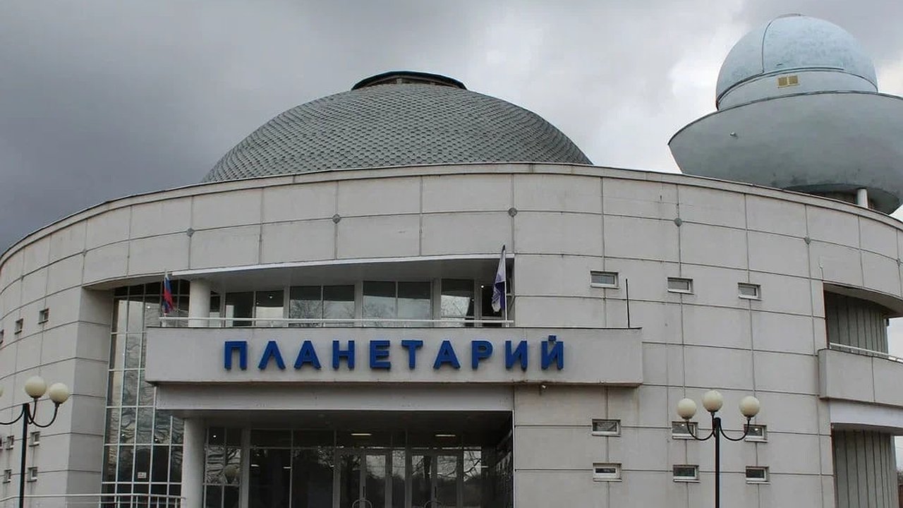 Главная картинка новости: Нижегородский планетарий откроется после установки оборудования