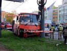 Автобус с пассажирами влетела в столб на проспекте Гагарина