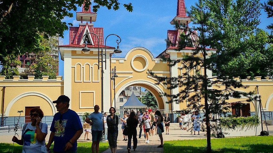 Главная картинка новости: Фоторепортаж: как выглядит парк 1 Мая после второго этапа благоустройства