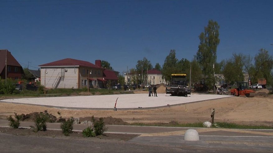 Главная картинка новости: Строительство спортивной площадки началось в Володарске
