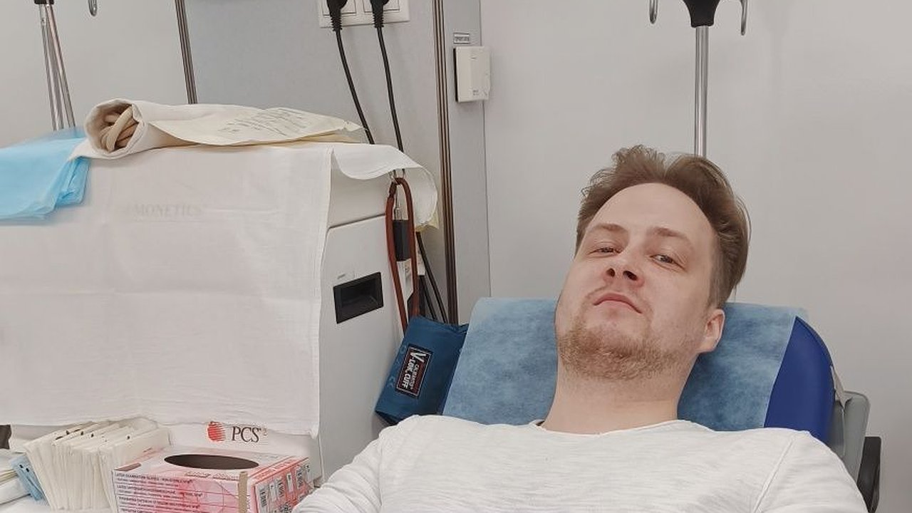 Главная картинка новости: Нижегородские депутаты сдали кровь