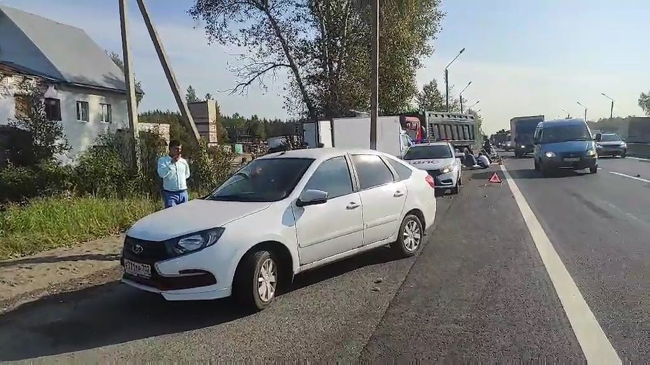 Главная картинка новости: Стали известны подробности массового ДТП под Нижним Новгородом