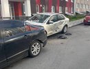 Водитель разгромил машины в нижегородском ЖК и сбежал