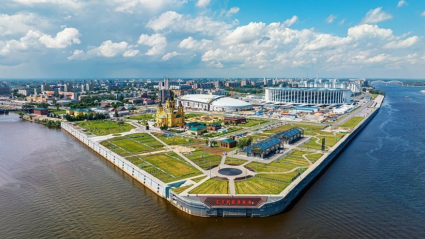 Главная картинка новости: Кинофестиваль и заплыв через Волгу: самые яркие события июля в Нижнем Новгороде
