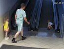 Ребенка зажало в траволаторе в нижегородском ТЦ