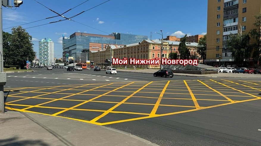Главная картинка новости: «Вафельная» разметка появилась на площади Лядова в Нижнем Новгороде